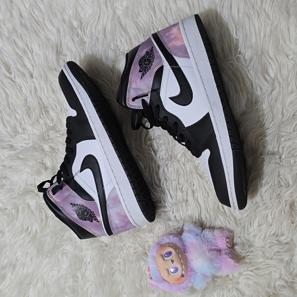 Men's Black and Purple Sneakers